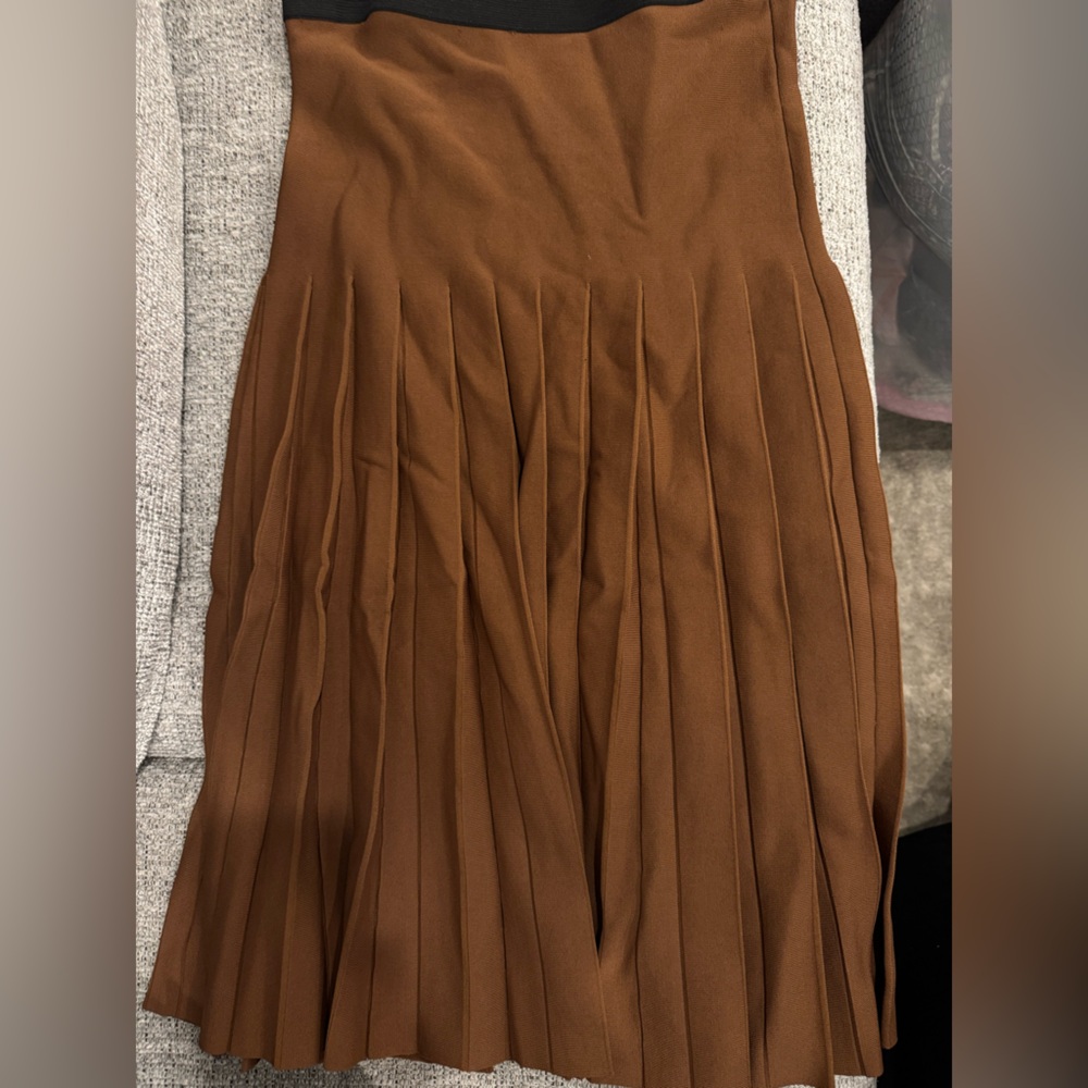 Apparalel Infinity Skirt